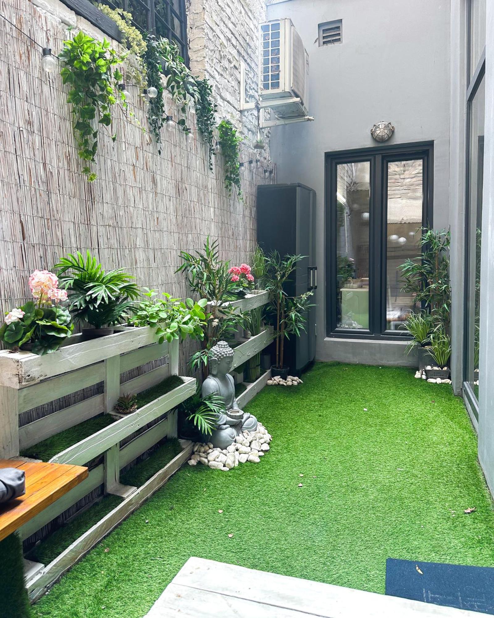 Urban Studio With Private Garden Near Andrassy Budapest Luaran gambar